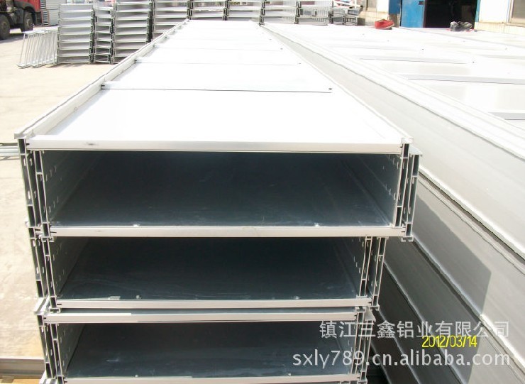 鎮(zhèn)江三鑫鋁業(yè)供應鋁合金橋架_鋁合金制品_產(chǎn)品_中鋁網(wǎng)